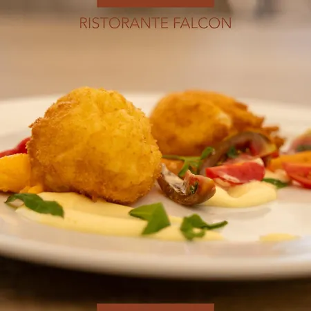 Ξενοδοχείο Falcon *